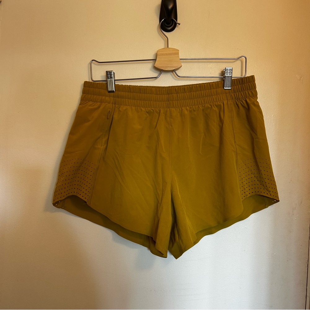 Athleta Hustle 4.5” Running Shorts